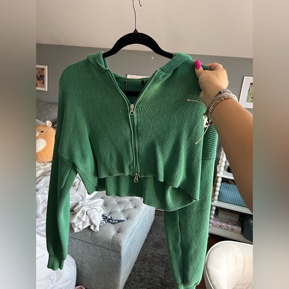 PacSun Green Cropped Hoodie